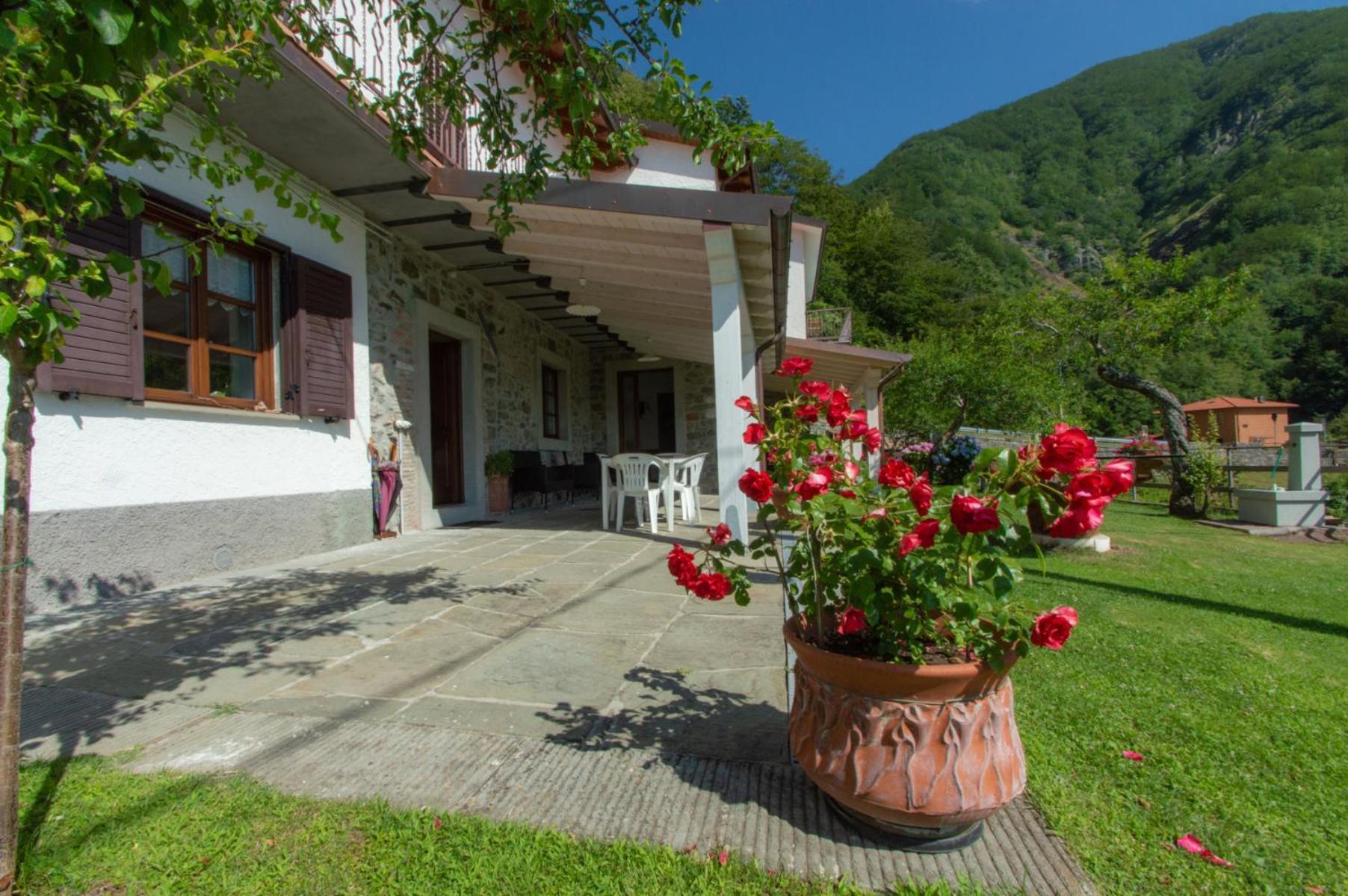 B&B La Bredia Fivizzano Extérieur photo