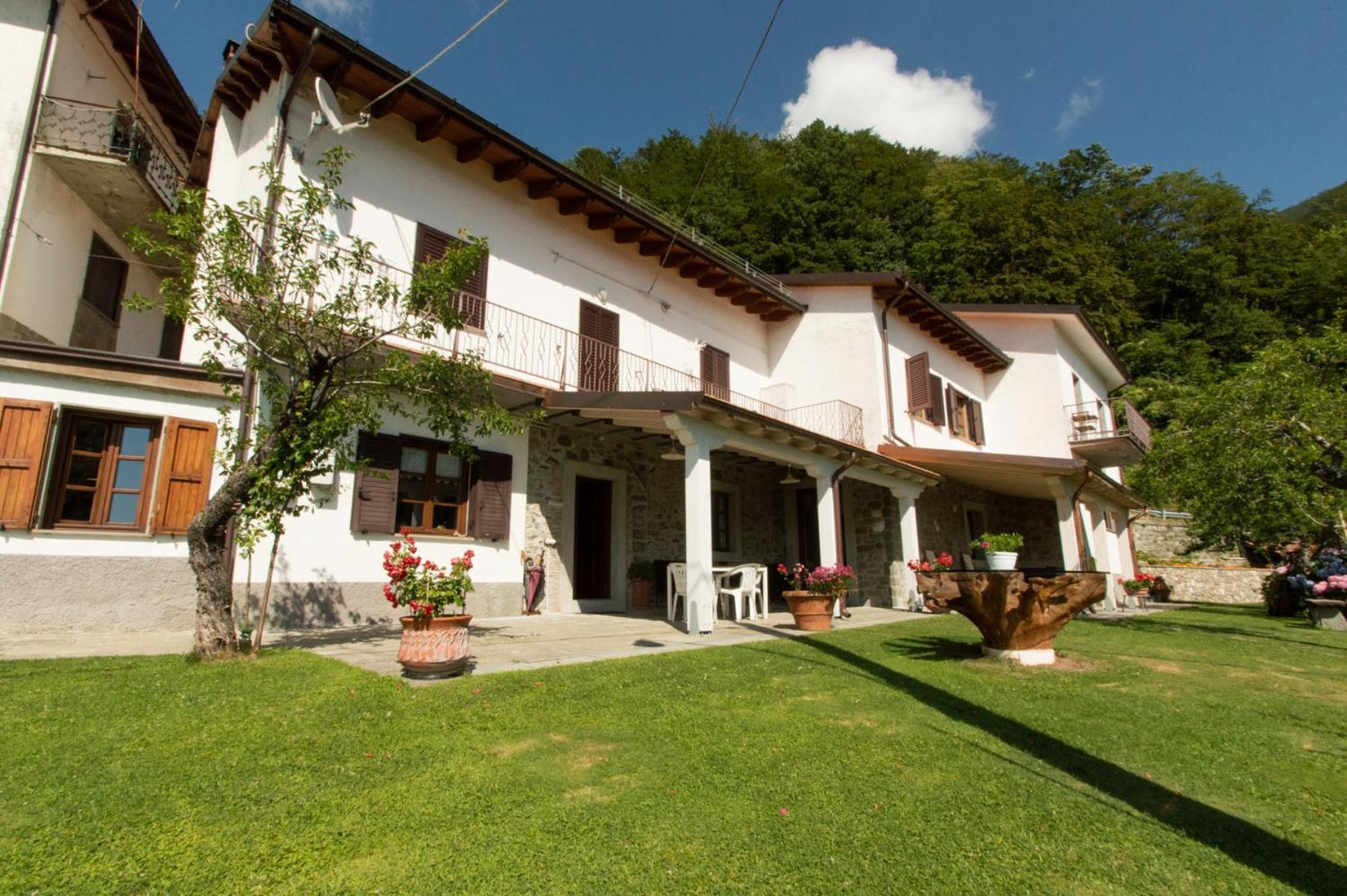 B&B La Bredia Fivizzano Extérieur photo
